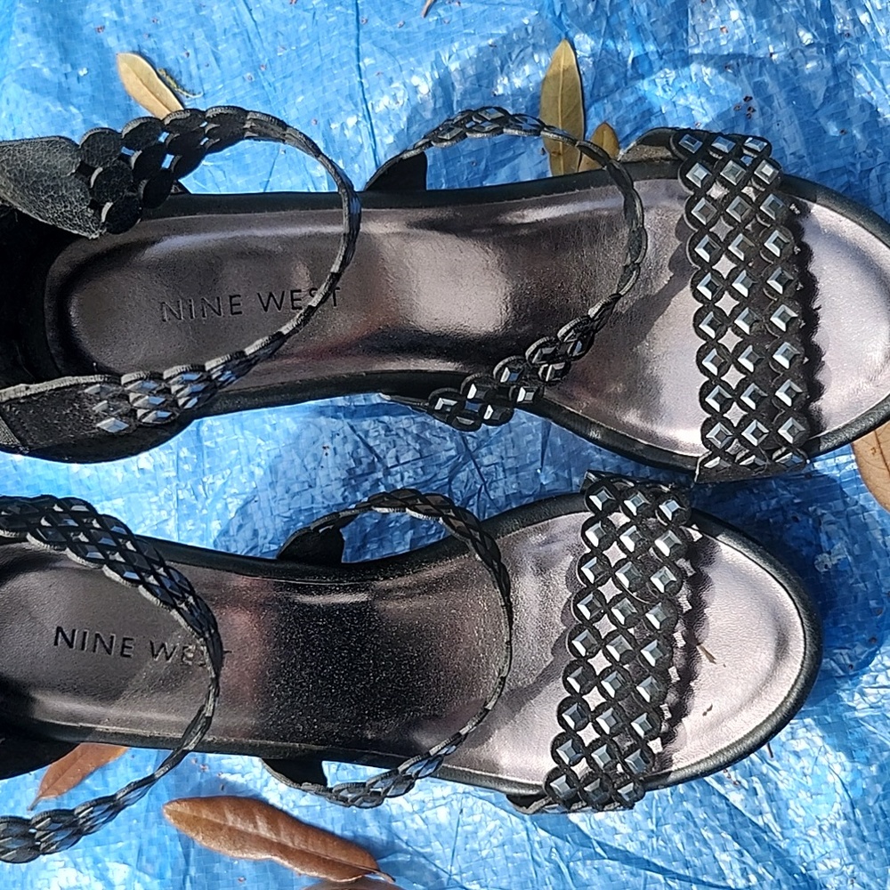 Women's wedges sz 8